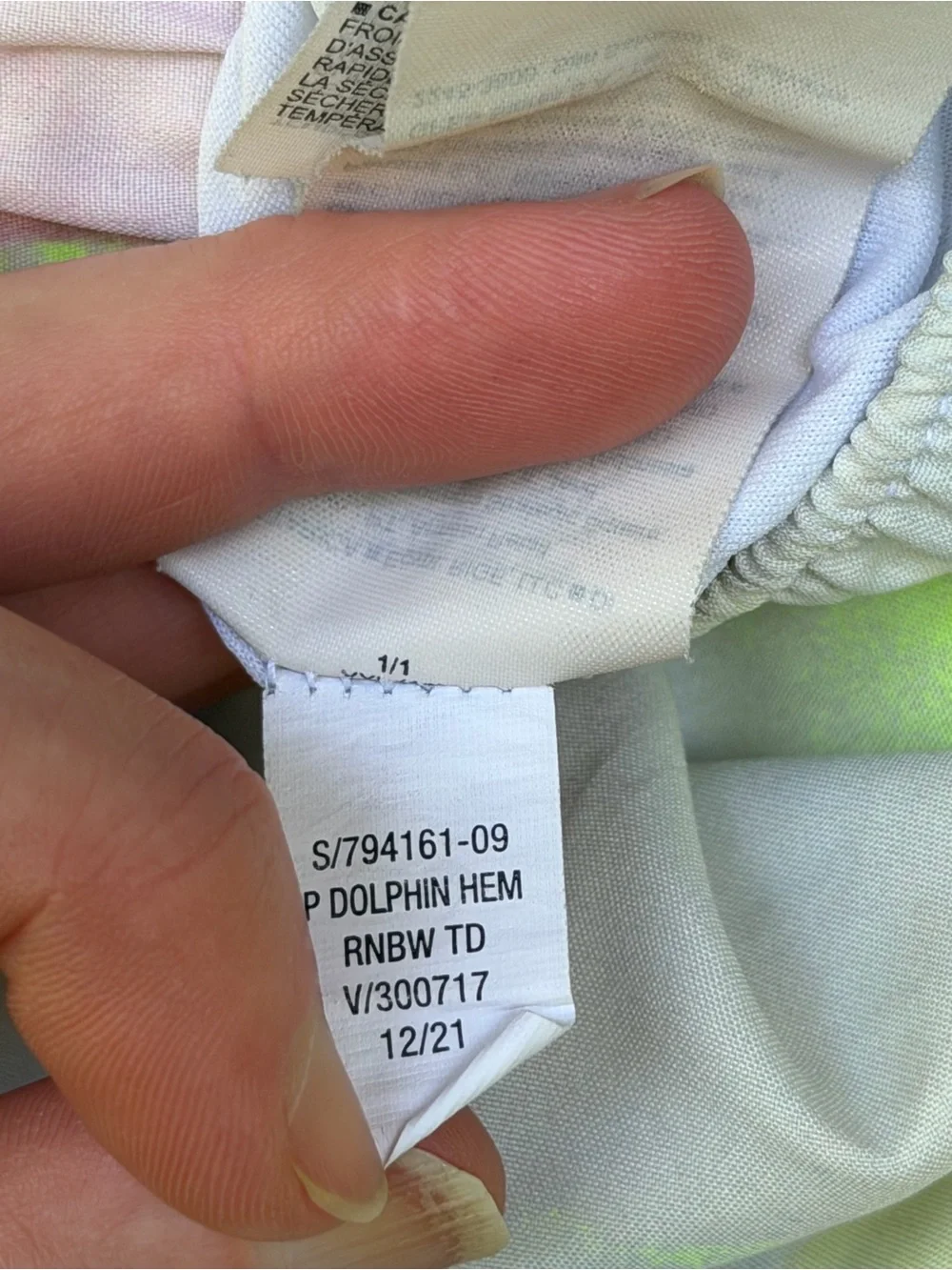 Old Navy Active Pastel Tie-Dye Dolphin Hem Shorts Size XXL